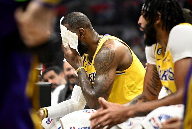 世俱杯直播-包含NBA球员在比赛中因伤离场，将接受进一步检查的词条