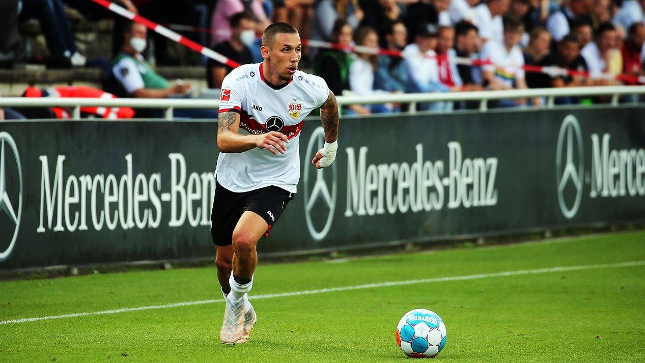 包含美因茨队长发表见解，呼吁球队团结一致的词条