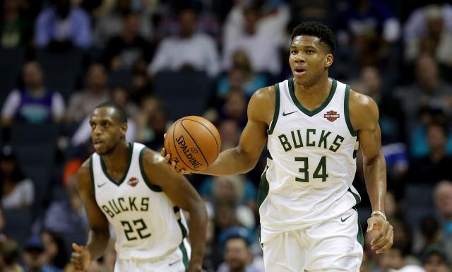 雄鹿英勇压阵,多点效应派上法则 雄鹿英勇压阵,多点效应派上法则