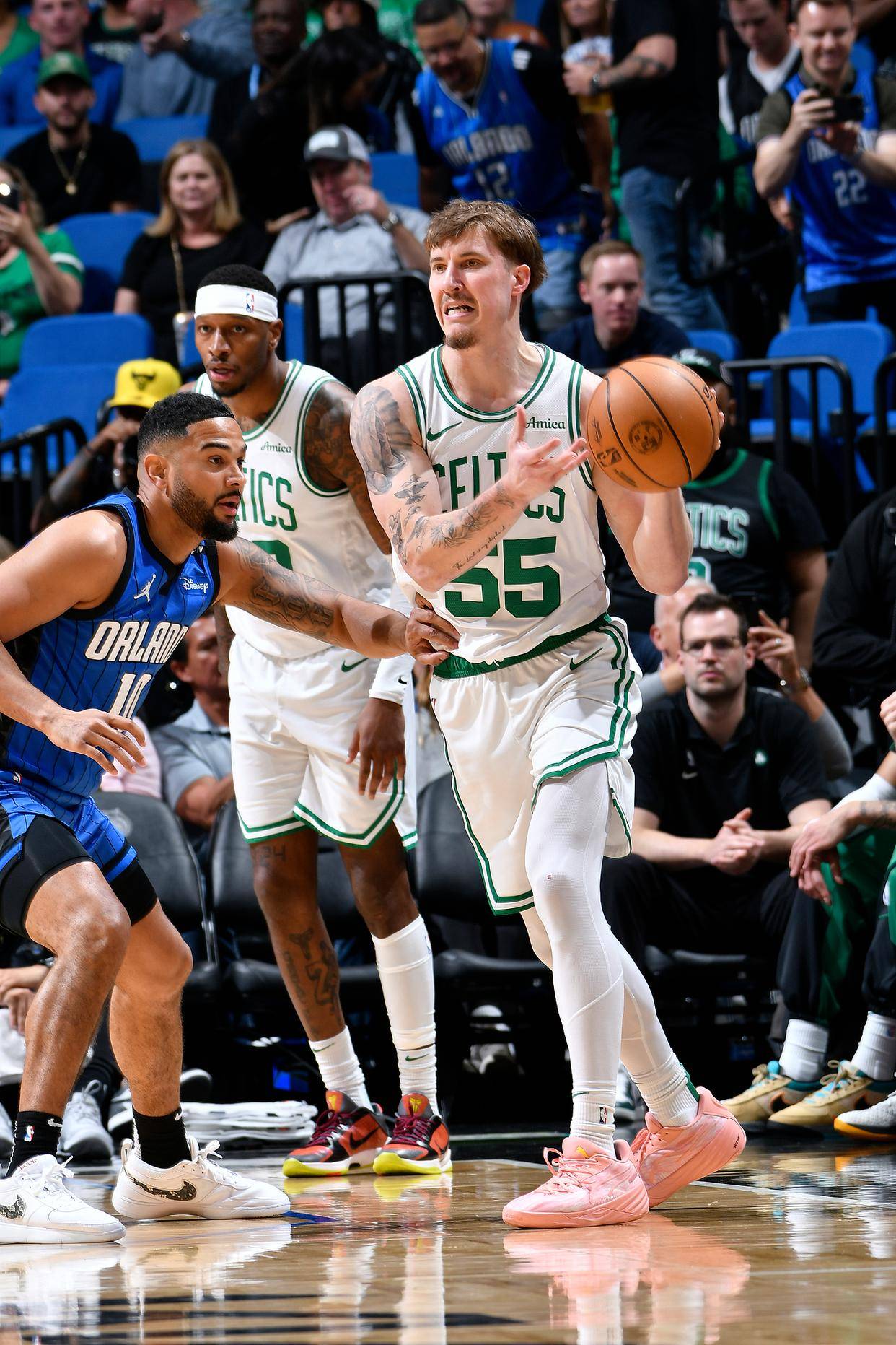 世俱杯时间-76人逆转凯尔特人,战绩领先系列赛