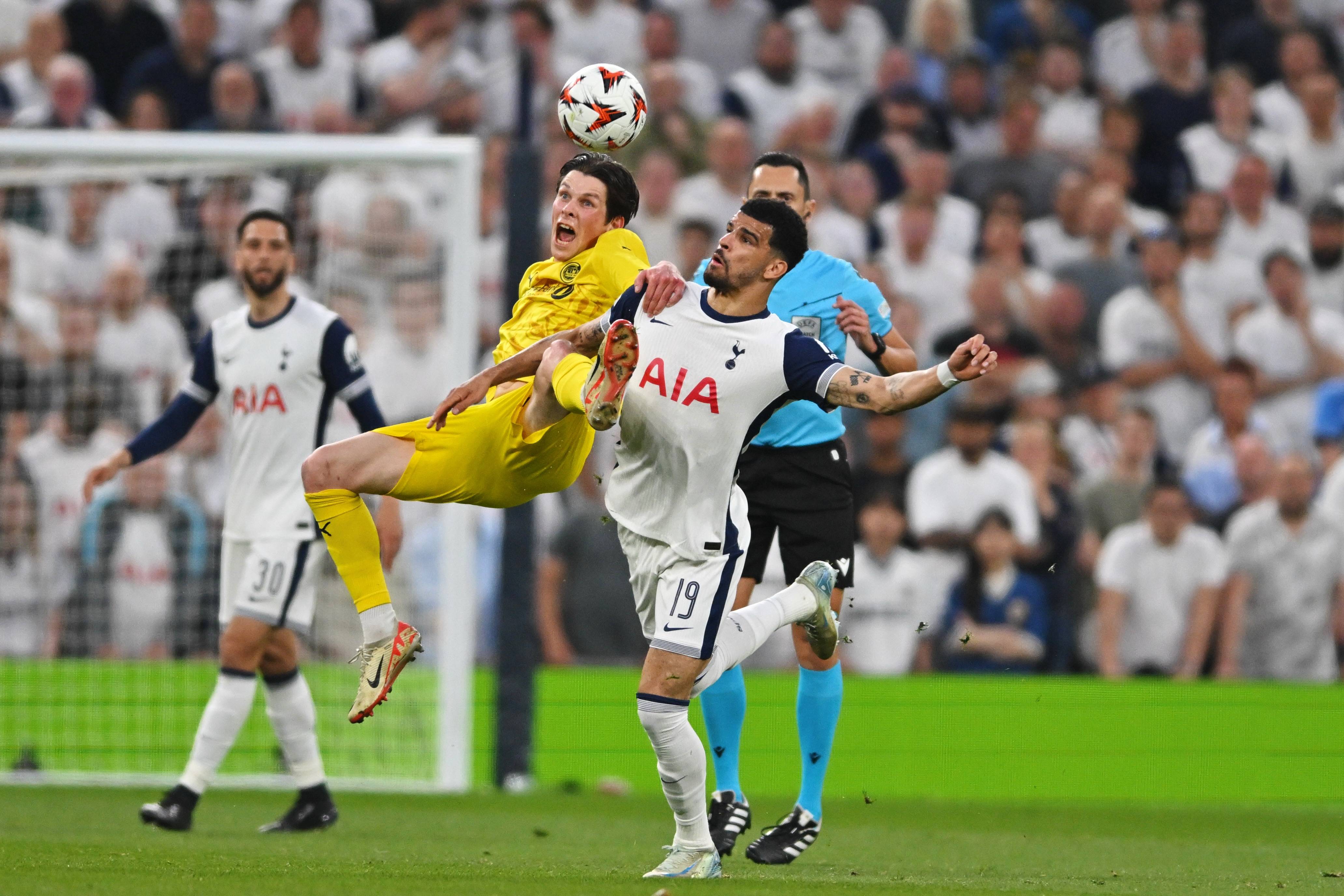 热刺主场胜利,球队士气高总比分: 热刺主场胜利,球队士气高总比分: