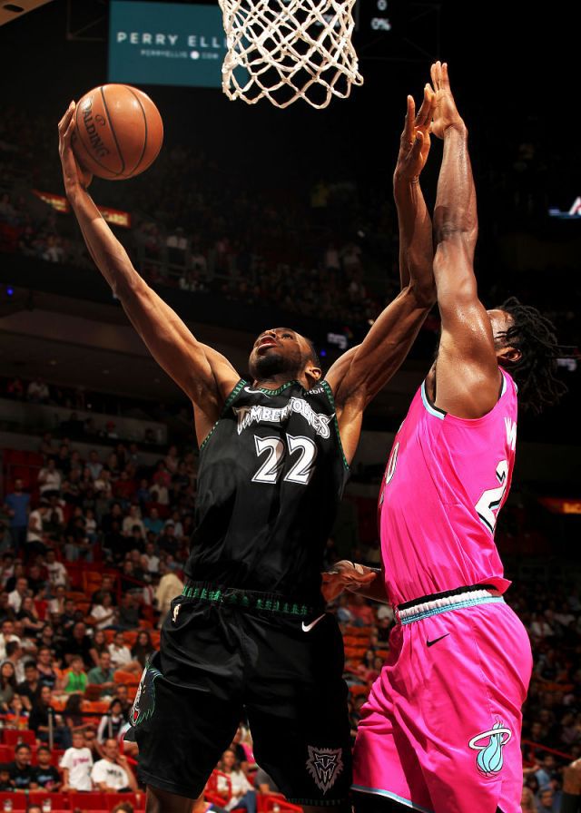 世俱杯赛程-联盟冠军难分伯仲，激烈角逐进入白热化阶段