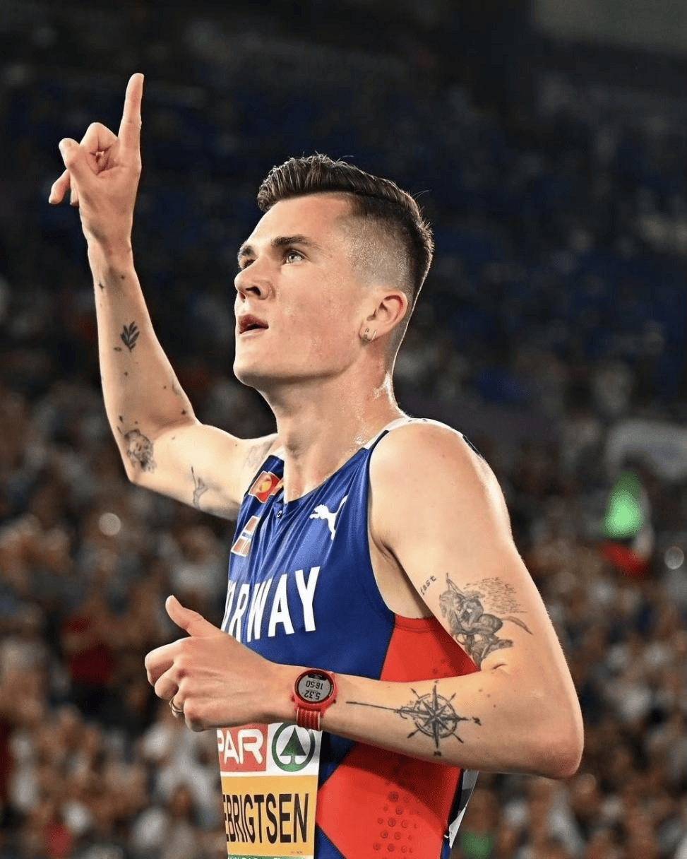 世俱杯改制-挪威选手在射击比赛中获得奖牌