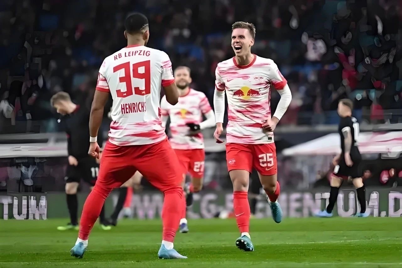 世俱杯2025-斯图加特迎来重要胜利,排名逐渐上升