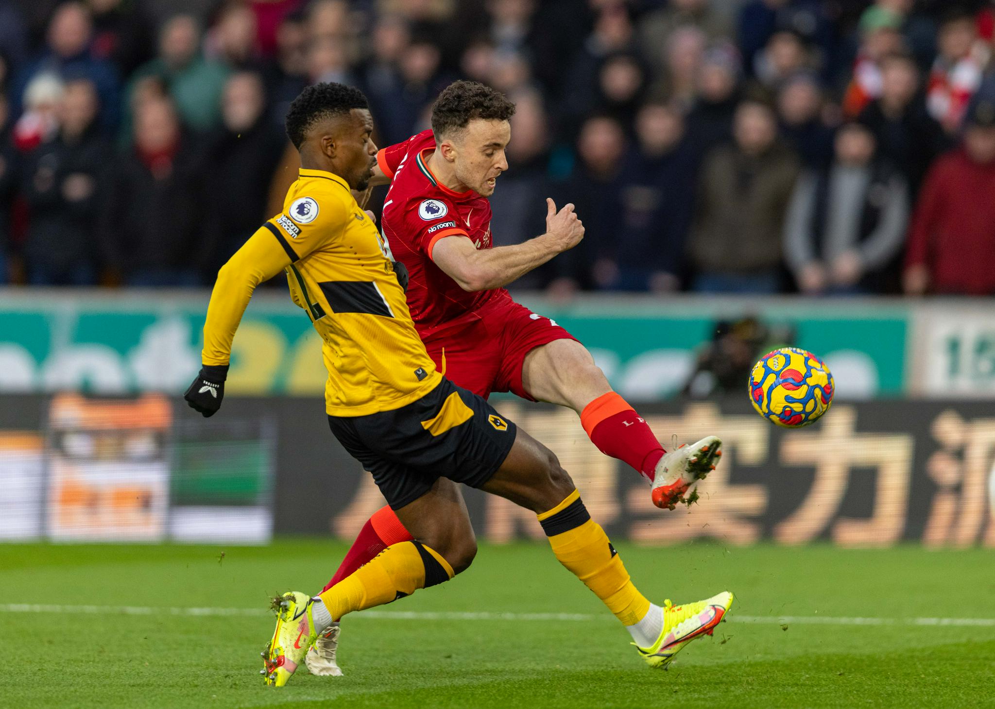 世俱杯冠军-利物浦客场逆转，领先优势扩大