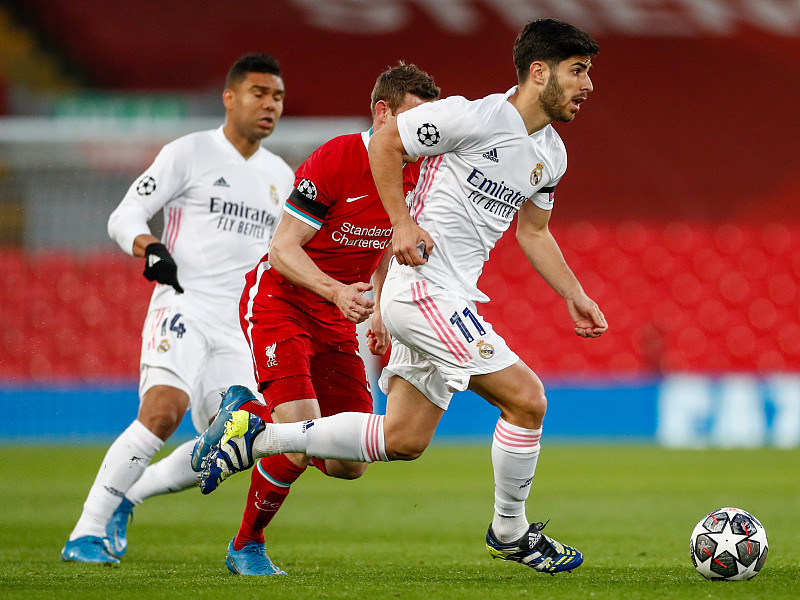 齐达内率队力挽狂澜,晋级希望渺茫? 齐达内率队力挽狂澜,晋级希望渺茫?