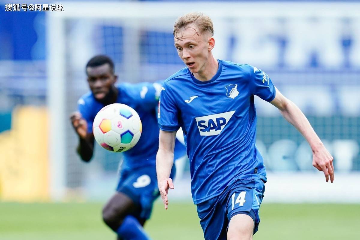 霍芬海姆绝杀对手,豪取三分 霍芬海姆绝杀对手,豪取三分