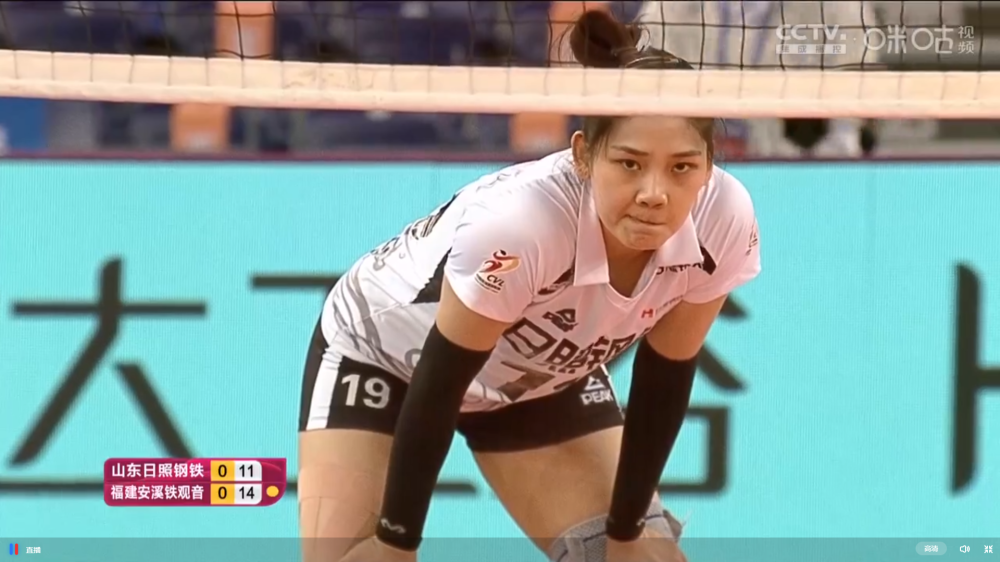 世俱杯冠军-乌克兰排球女队逆转成功晋级