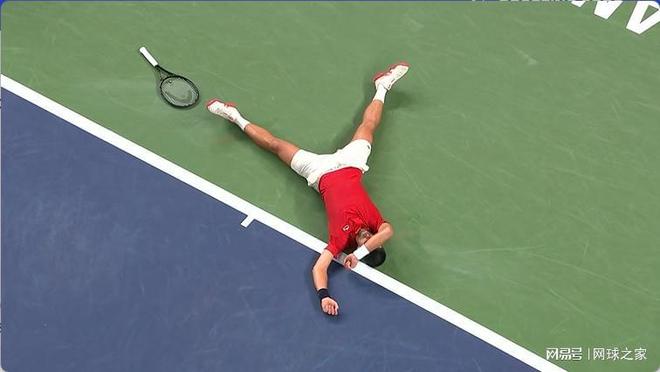 关于西班牙网球队鏖战法国网球队,费德勒一己之力扛起全队的信息 关于西班牙网球队鏖战法国网球队,费德勒一己之力扛起全队的信息