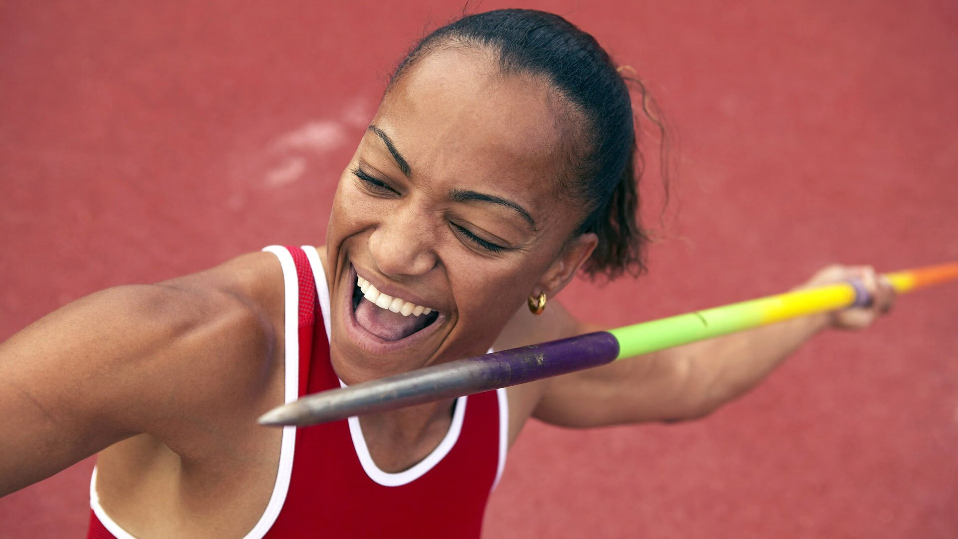 双线闪耀，马丁内利个人爆发引领潮流，瑞典女足坚韧突围日本