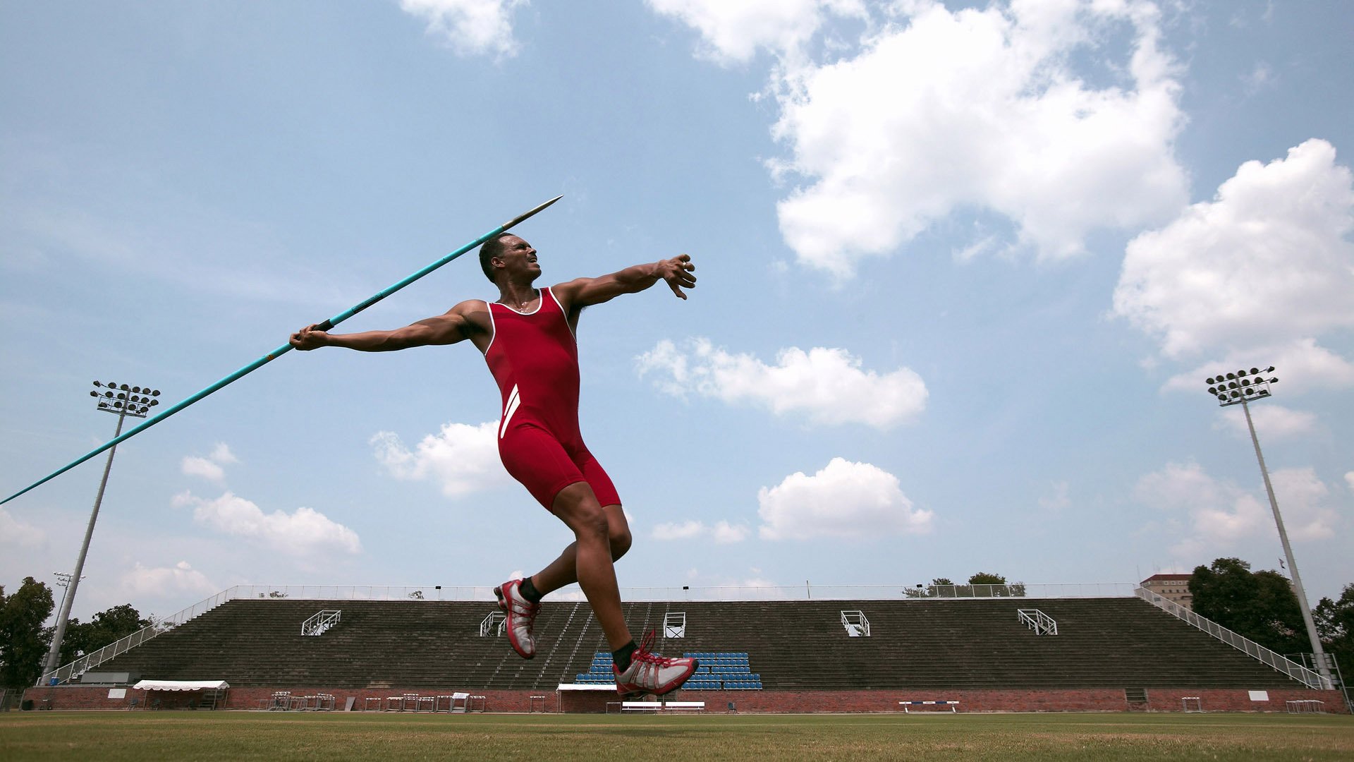 绝地翻盘,当新王扛旗,索伯如何完成对雷诺的致命超车